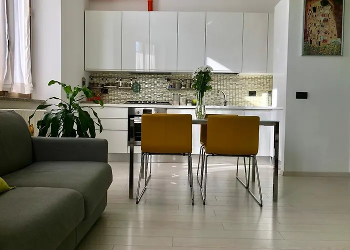 Intero Lgbtq+ Zona Loreto