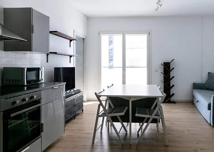 Dehomes - Bicocca Village 28 *