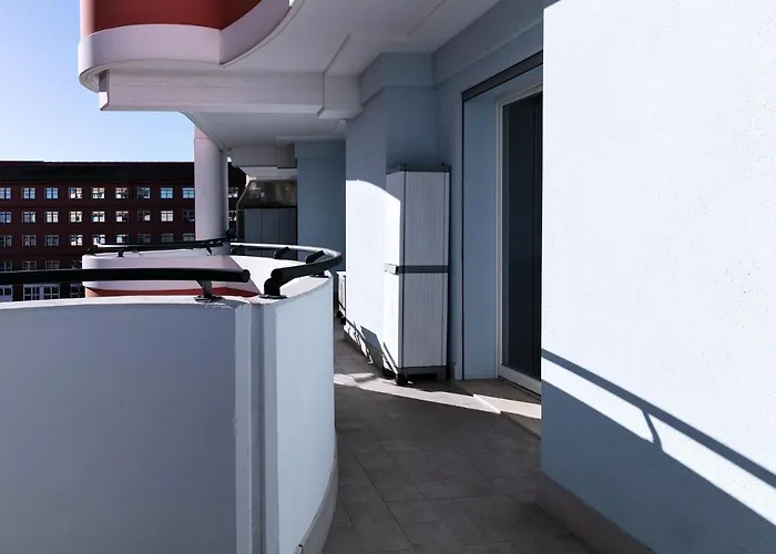 Dehomes - Bicocca Village 28