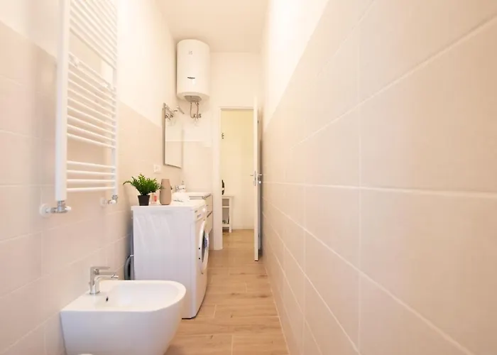 Ihost - Mancini 14 * Milano