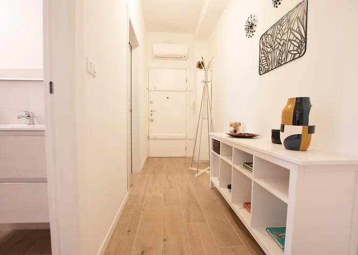 Ihost - Mancini 14 * Milan