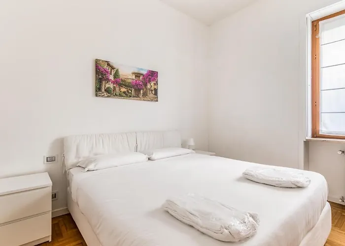 Ampio Zona Moscova Con Due Terrazzi