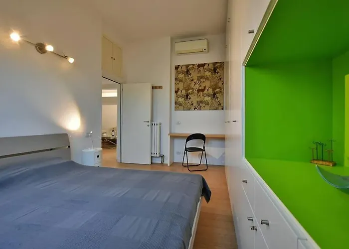 Lovely Arch Daire Milano