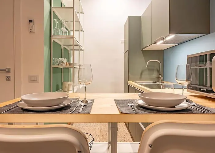 Guest Planet - Cozy Housing Porta Romana M3 *