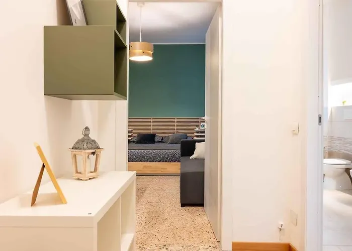 Guest Planet - Cozy Housing Porta Romana M3 밀라노