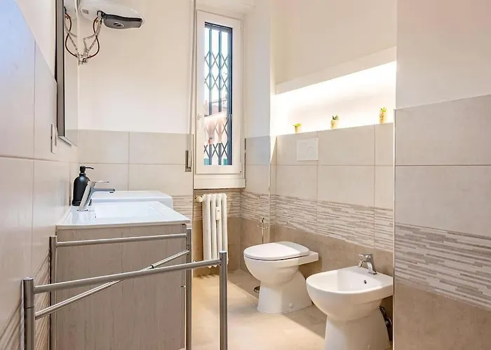 Guest Planet - Cozy Housing Porta Romana M3 Apartment