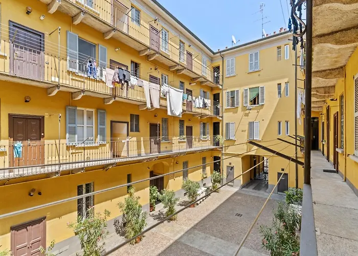 Navigli Charming Flat Apartment