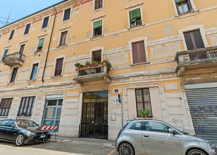 Navigli Charming Flat Milan