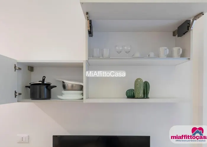 Black And Porta Venezia דירה