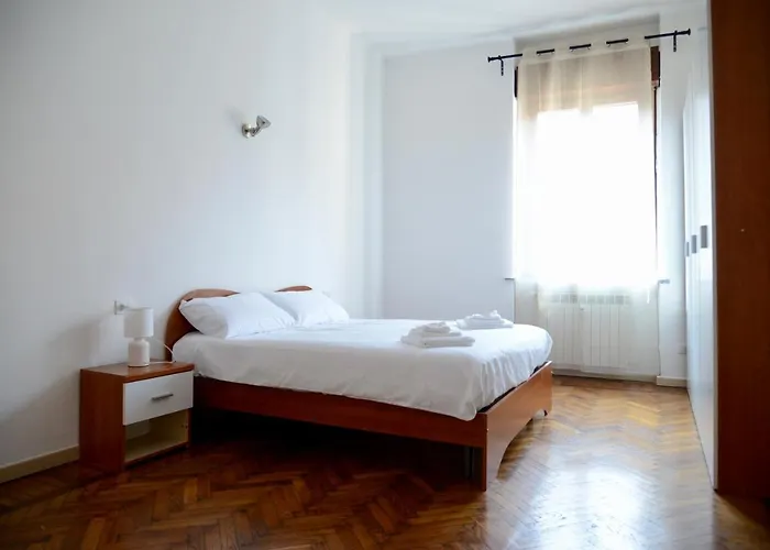 Big Deluxe Goldoni Duomo M4 Lin Aereoporto Appartement Milaan