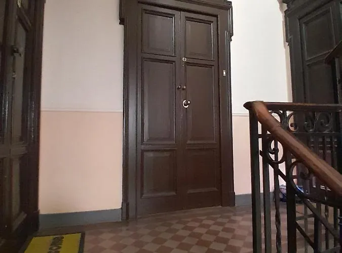 Martina, Silenzioso A 100 Metri Dalla Metropolitana * Mailand