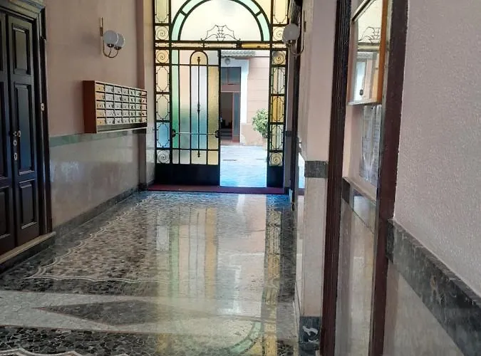 Martina, Silenzioso A 100 Metri Dalla Metropolitana Apartment