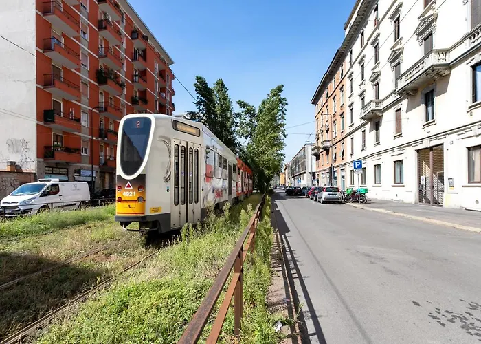 Luna Homes - In Farini * Milan