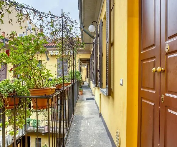 Bamboo House - Floor Just 15 Minutes From Duomo