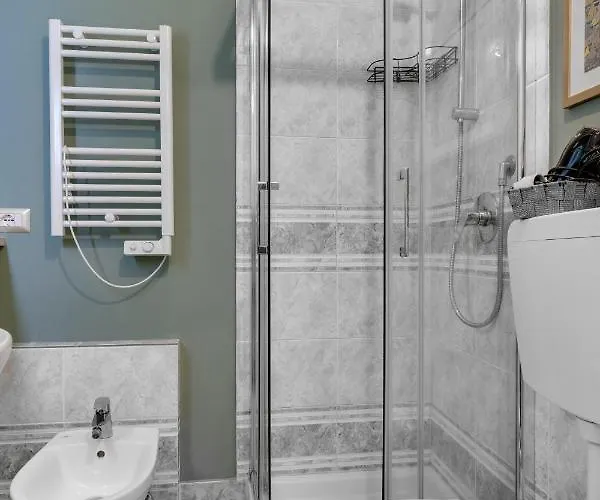 Bamboo House - Floor Just 15 Minutes From Duomo 밀라노