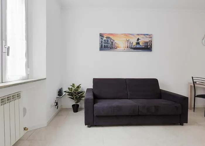 Famagosta M2 Subway Apartment *