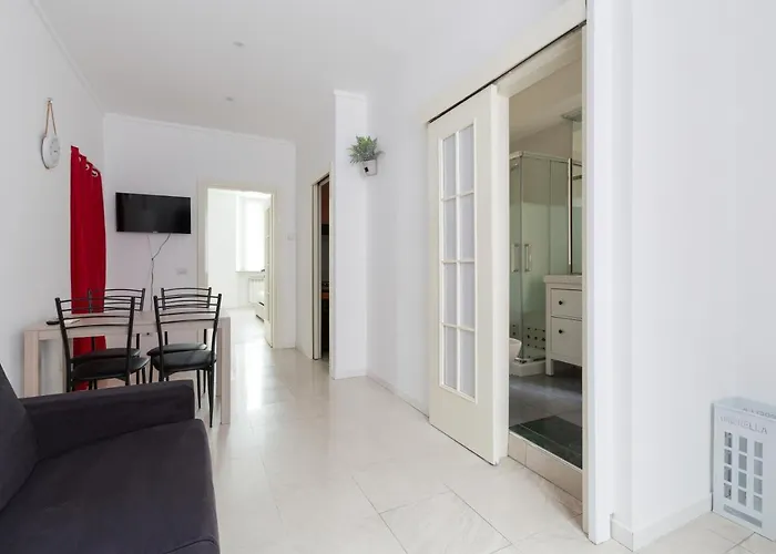 Apartment Famagosta M2 Subway