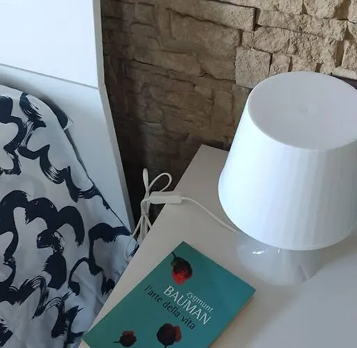 Bilocale Luminoso E Accogliente Zona Marche *