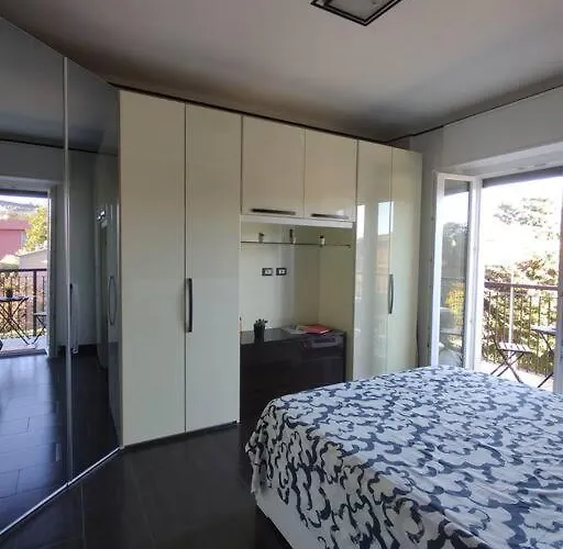 Bilocale Luminoso E Accogliente Zona Marche *