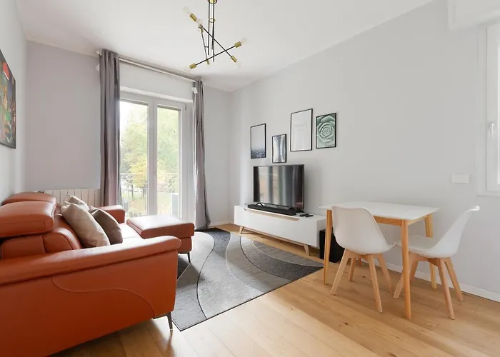 Guesthost - Cimiano M2 Balcony