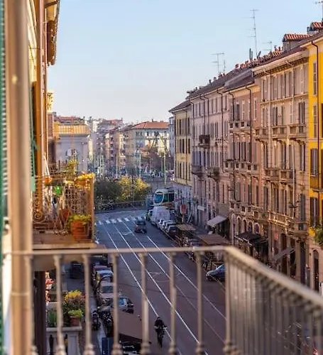 Navigli Ringhiera House Milano