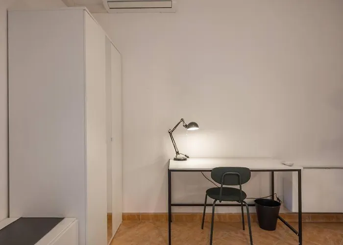 Navigli Ringhiera House *