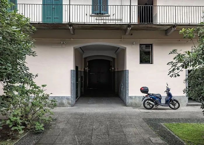 Navigli Ringhiera House