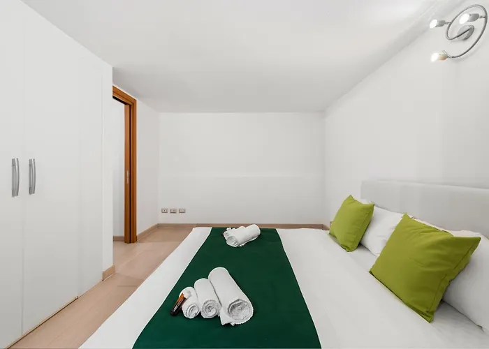 דירה Con Metro Diretta 10 Minuti Duomo מילאנו