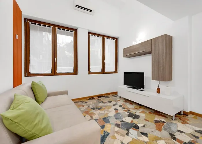 Con Metro Diretta 10 Minuti Duomo דירה מילאנו