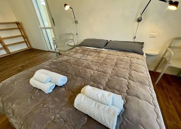 Bocconi And Navigli Lägenhet