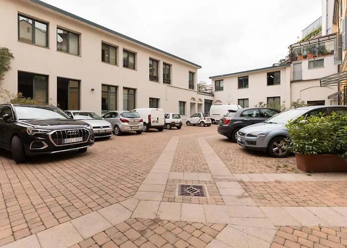 Mortara Navigli * ميلان