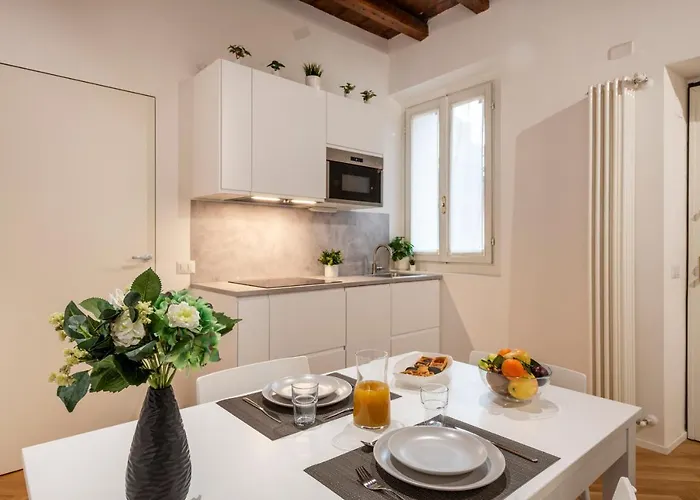 Monte Nero, 62 - Comodo E In Posizione