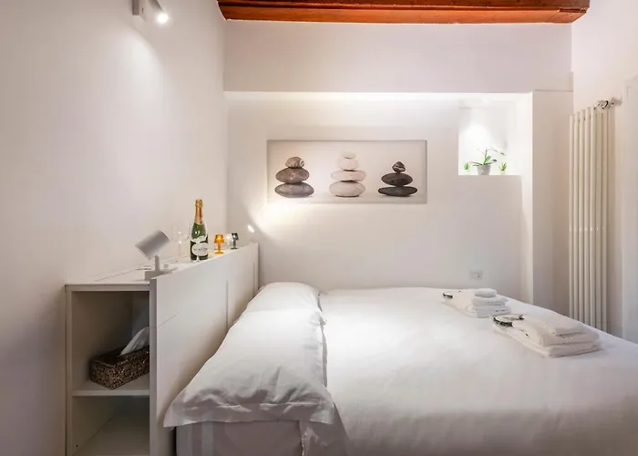 Monte Nero, 62 - Comodo E In Posizione