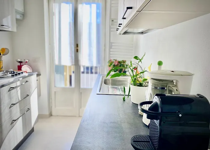 Gasthuis Stanza Cristina E Patrizia Fiere E Moda M4 California Self-check-in Milaan