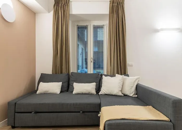 Mora Flexyrent A.c. - Colonne Milano