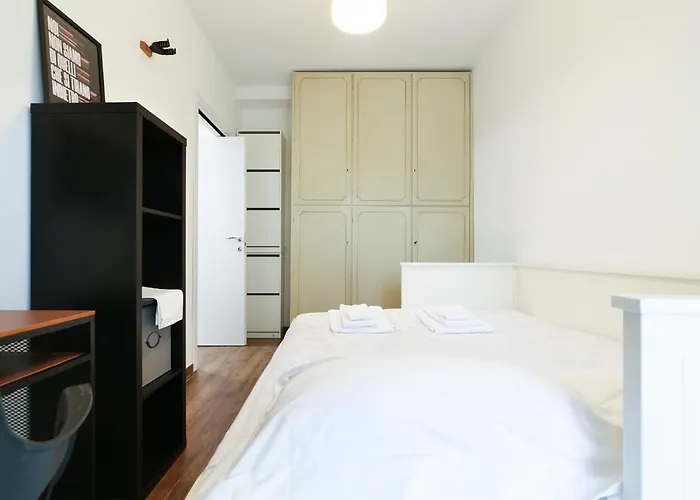 Mila Battista Milaan