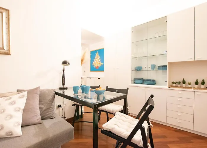 I Host - Bazzini 9 Apartament *