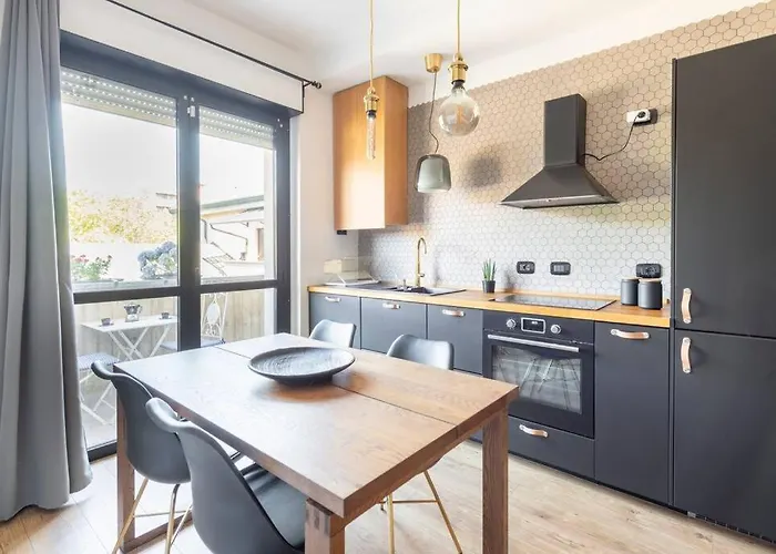 Infinite Dreams 1 Min Mm1 * Milano