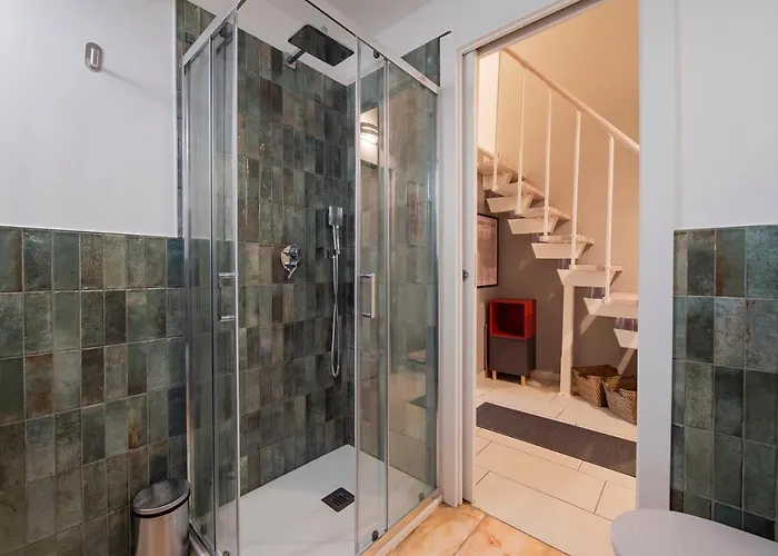 Ihost - Romilli 17a Appartement *