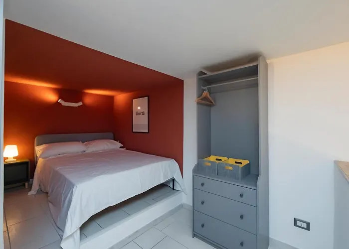 Ihost - Romilli 17a * Milaan