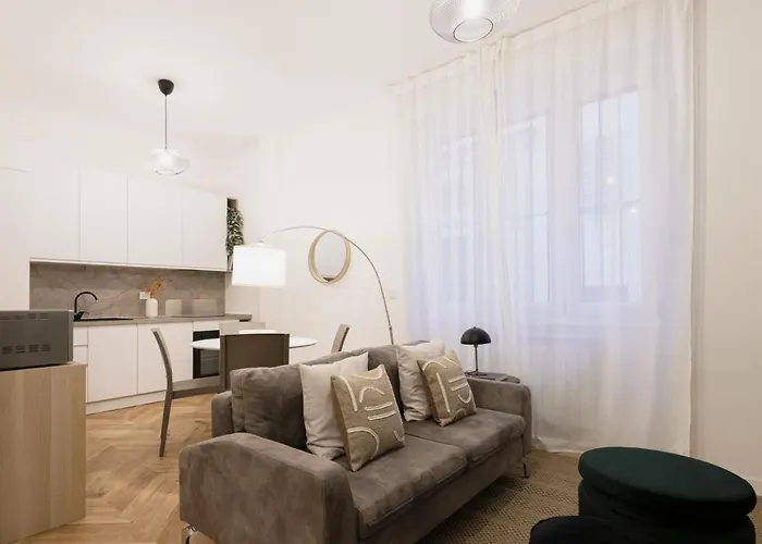 Easylife - - Olmetto 14 - Duomo Апартаменты *