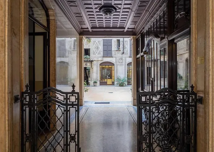 La Dolce Vita In Center