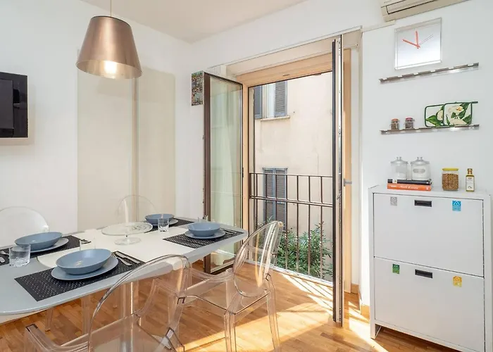 La Dolce Vita In Center Milano