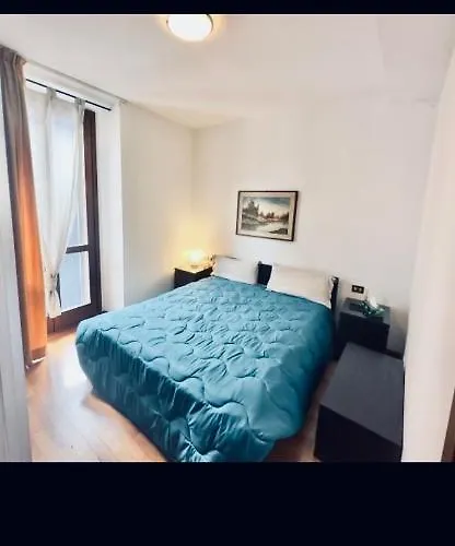 Garibaldi Deluxe 公寓