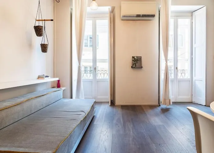 Ampio Monolocale Nel Cuore Di Brera * Милан