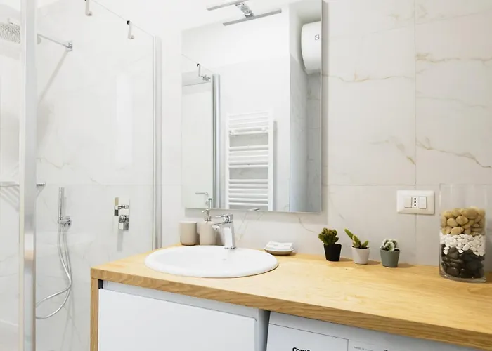 Easylife - - Col Di Lana 6a - Navigli * Milán