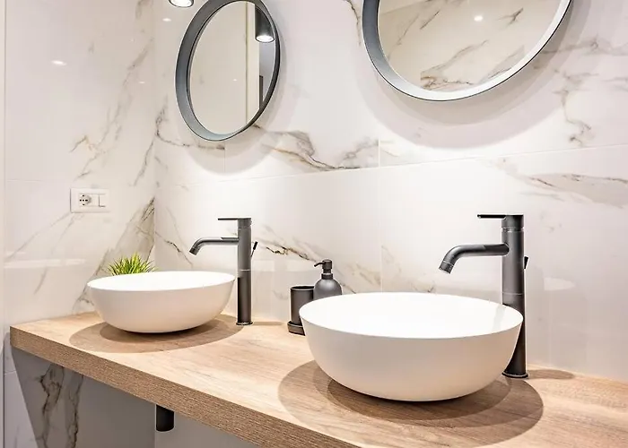 Guest Planet - Stylish Flat Bisceglie M1 * Милан