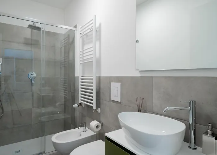 S Agostino - Porta Genova