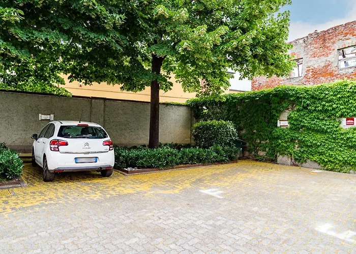 Zaffiro House