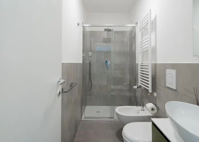 S Agostino - Porta Genova